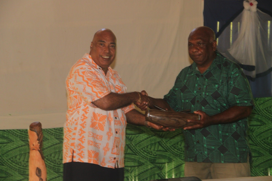 Presentation of gifts from PS MFAET, Collin Beck to the Director General of Vanuatu’s Ministry of Foreign Affairs, International Cooperation and External Trade, Kalfau Kaloris.